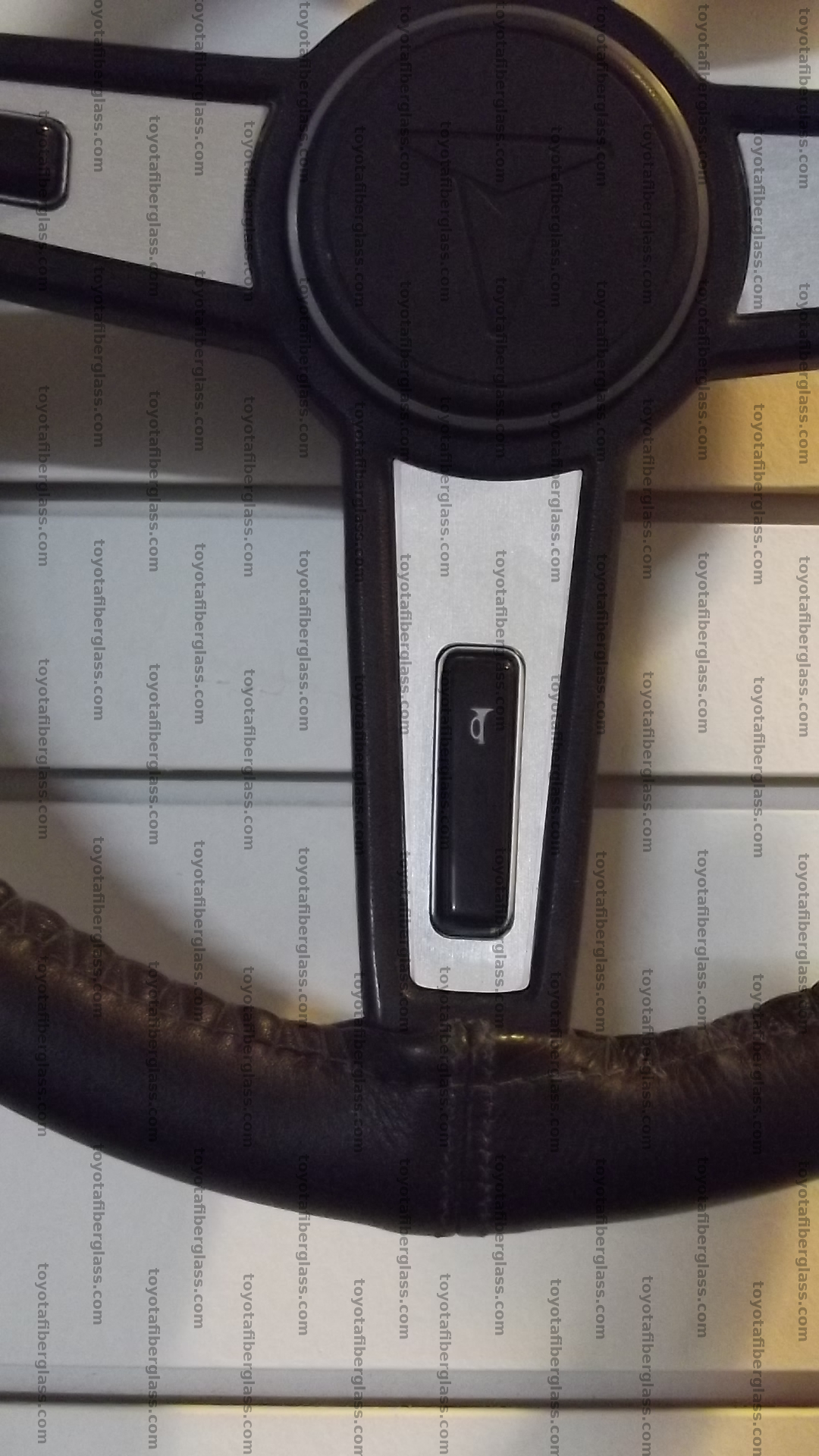 decal steering wheel sr5 4